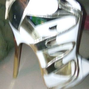 Alba Shoes - 6&1/2 ALBA White & Gold Heels Alba Shoes - 6&1/2 ALBA White & Gold Heels